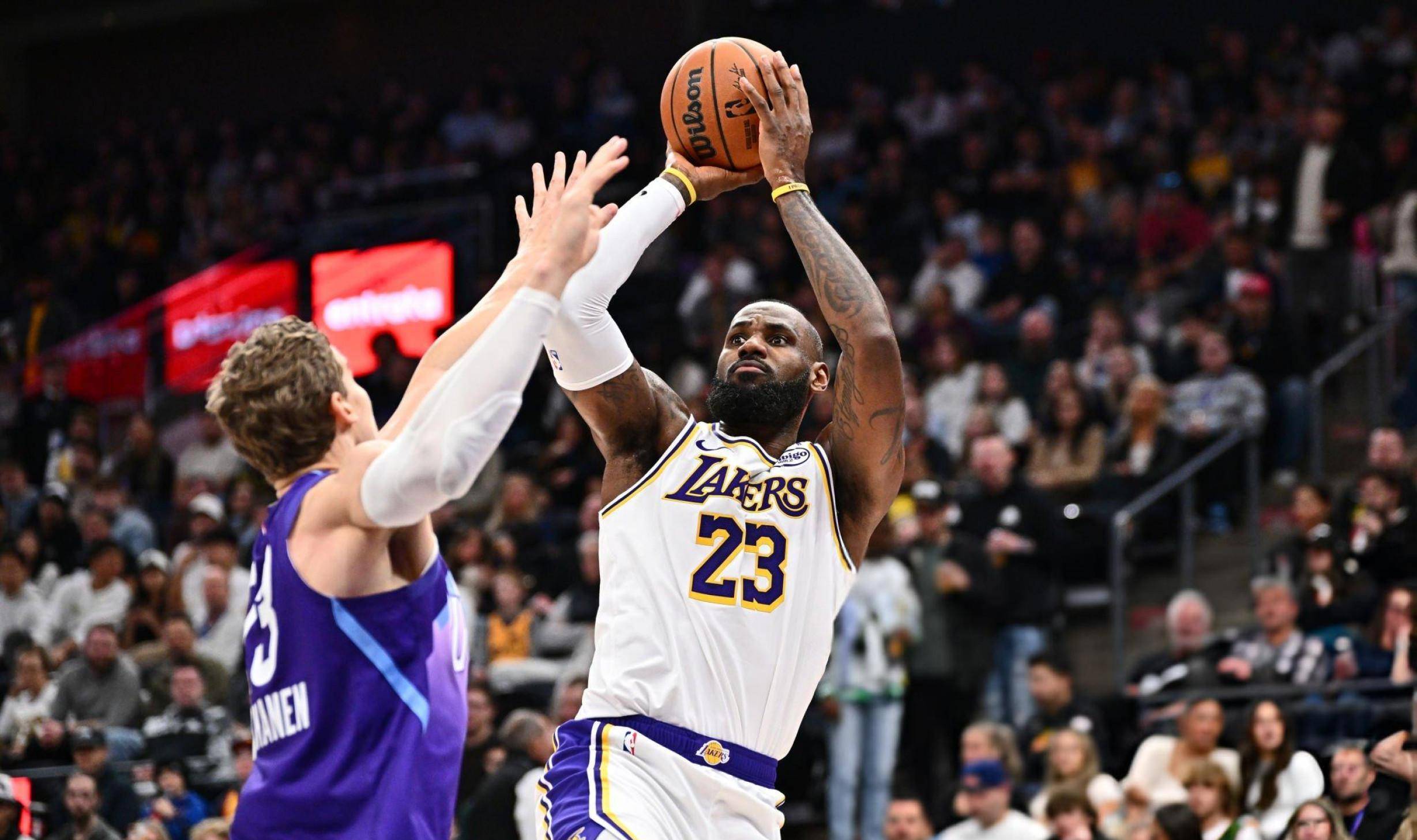 西亚卡姆在利物浦比赛中突破纪录詹姆斯在湖人比赛中状态火爆，这操作让人直呼：今晨拜仁慕尼黑调整名单以备英超的简单介绍海星体育入口